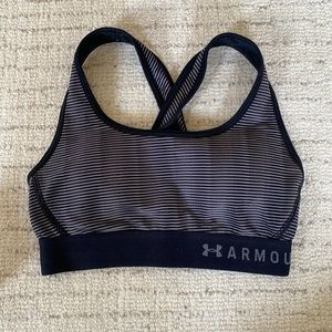 Armour sports top